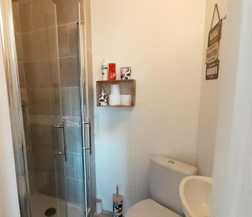 Chambres D'Hotes & Jacuzzi - A L'Ombre Des Amandiers Saint-Martin-dʼArdèche 外观 照片
