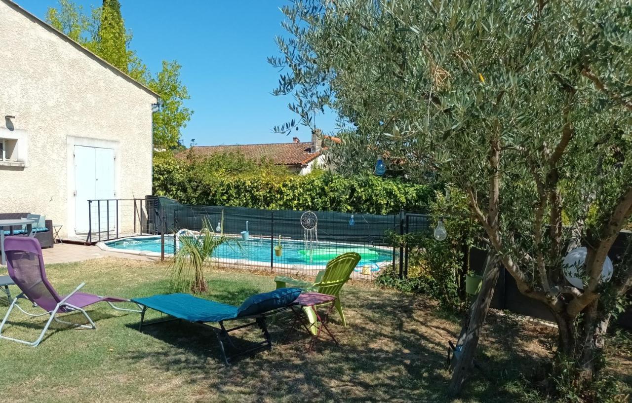 Chambres D'Hotes & Jacuzzi - A L'Ombre Des Amandiers Saint-Martin-dʼArdèche 外观 照片